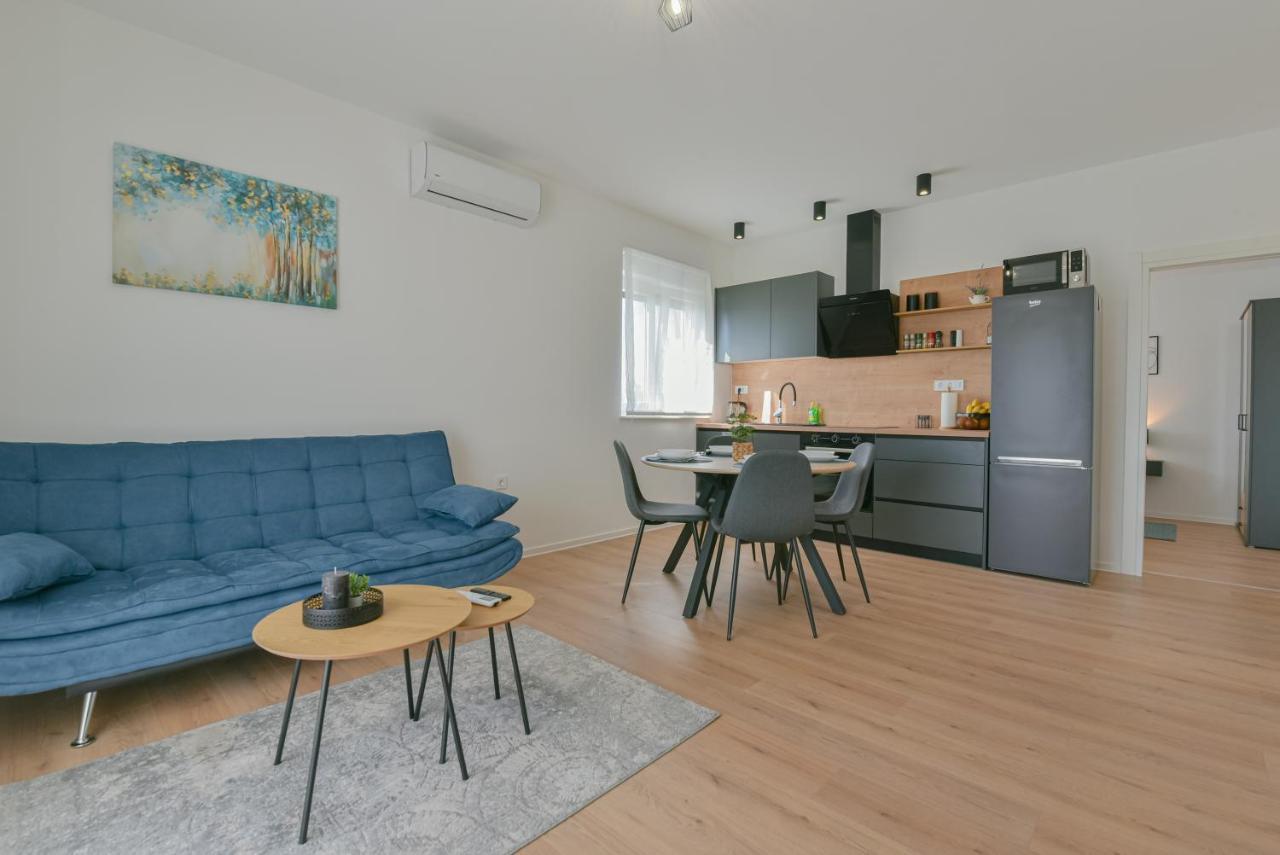 Apartments Noa Sukošan Eksteriør bilde