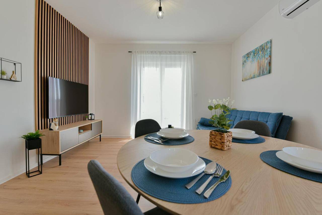 Apartments Noa Sukošan Eksteriør bilde