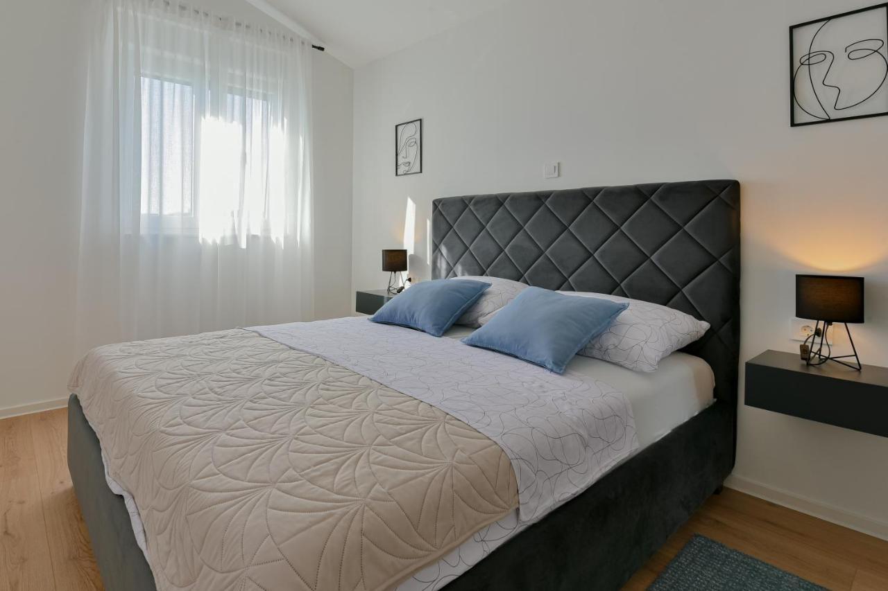 Apartments Noa Sukošan Eksteriør bilde