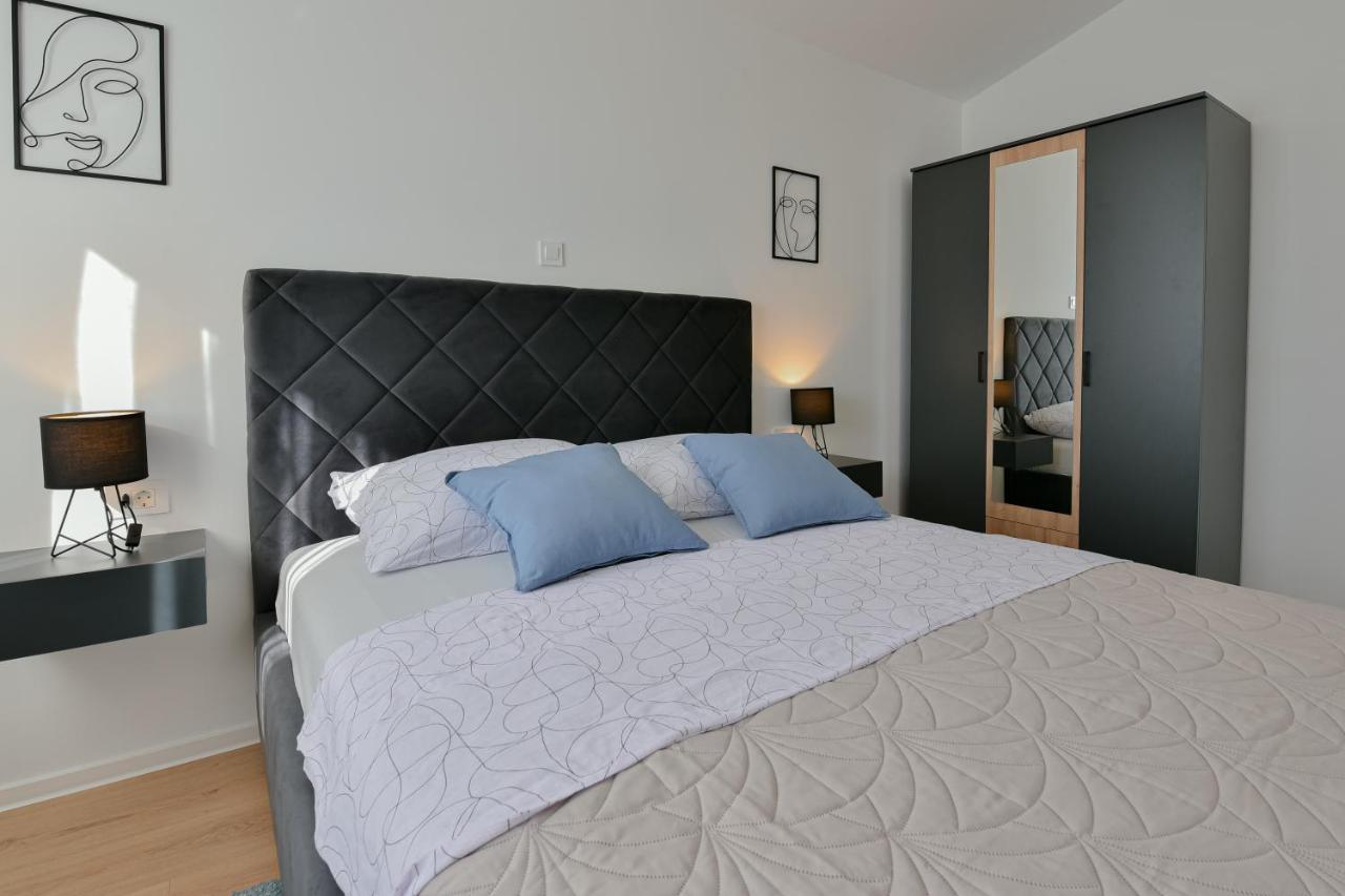Apartments Noa Sukošan Eksteriør bilde